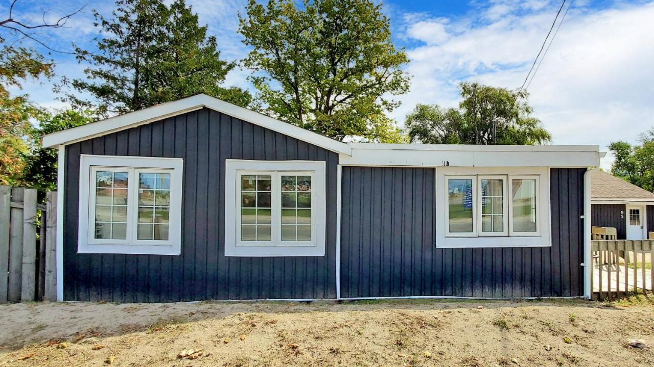 Main Beach River Retreat - Wasaga Beach 1 - Main Strip - 93 Mosley St Exterior foto