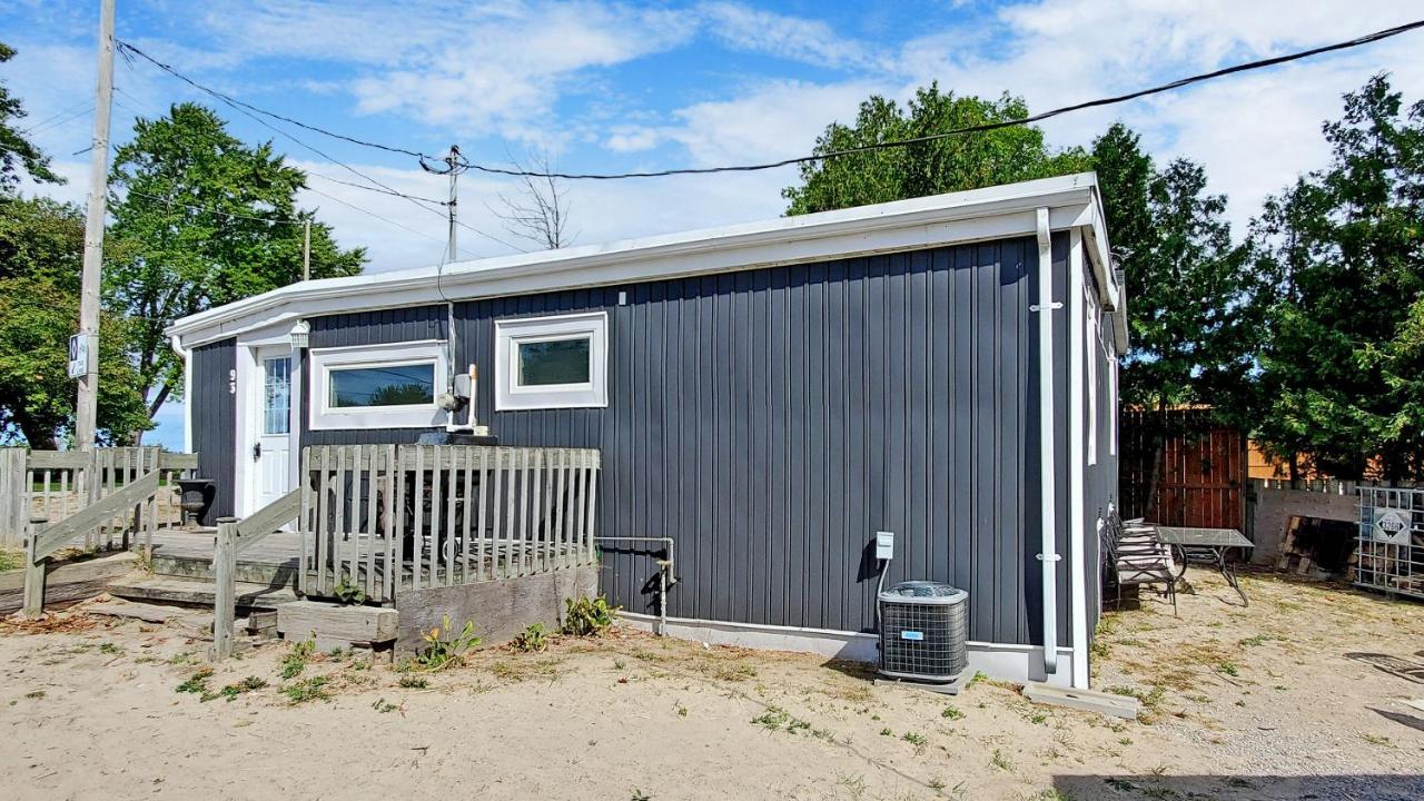 Main Beach River Retreat - Wasaga Beach 1 - Main Strip - 93 Mosley St Exterior foto
