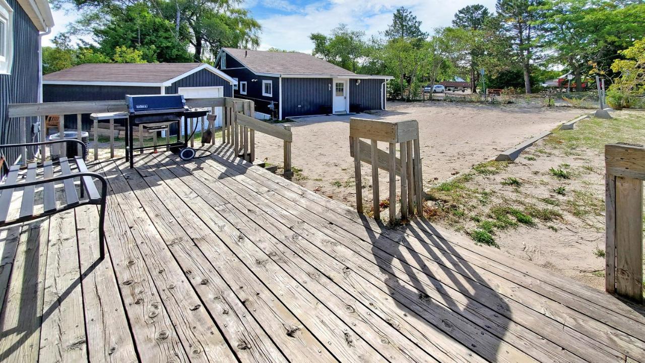 Main Beach River Retreat - Wasaga Beach 1 - Main Strip - 93 Mosley St Exterior foto