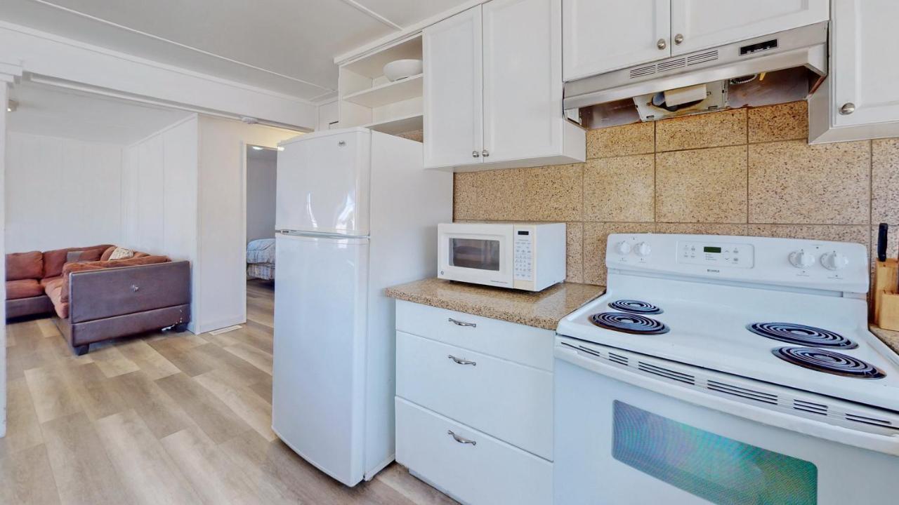 Main Beach River Retreat - Wasaga Beach 1 - Main Strip - 93 Mosley St Exterior foto