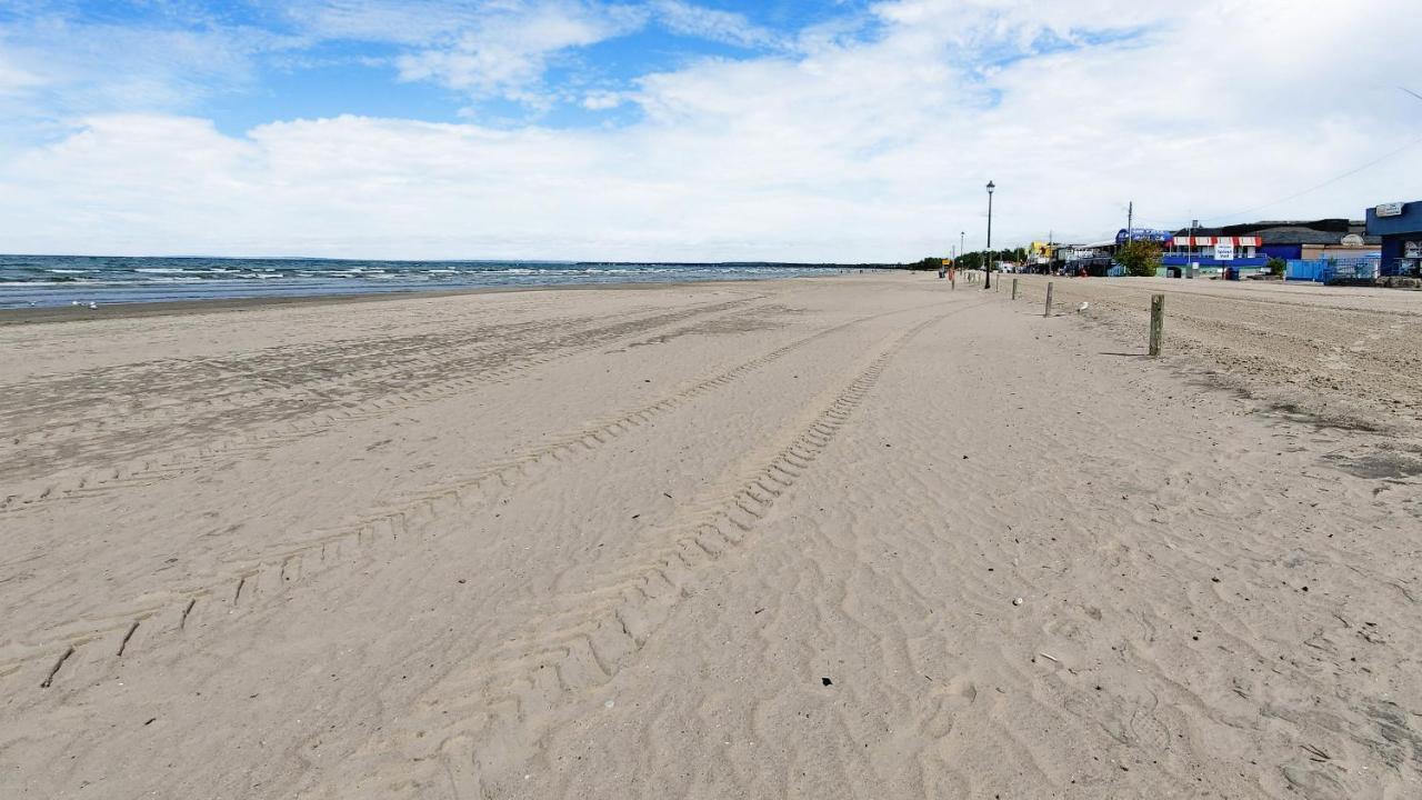 Main Beach River Retreat - Wasaga Beach 1 - Main Strip - 93 Mosley St Exterior foto