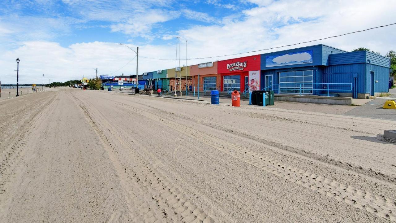 Main Beach River Retreat - Wasaga Beach 1 - Main Strip - 93 Mosley St Exterior foto