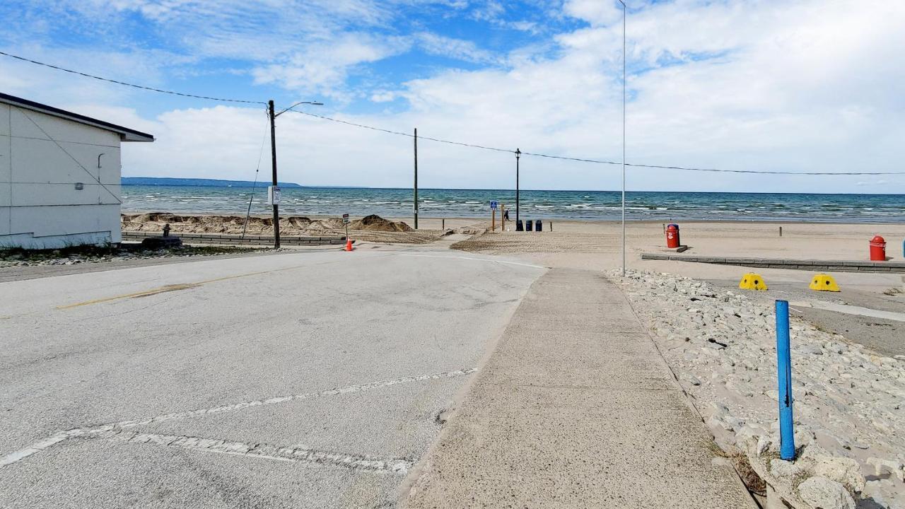 Main Beach River Retreat - Wasaga Beach 1 - Main Strip - 93 Mosley St Exterior foto